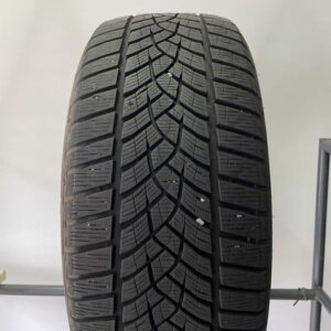 Opona Zima GoodYear Ultra Grip Performance Gen4 255/45R20 Adax Koźle